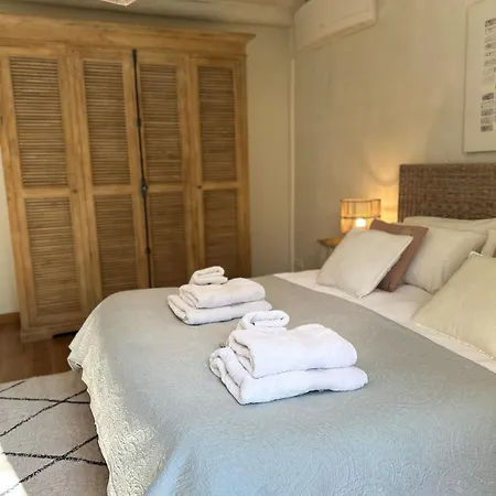 Maison De Charme -piscine-parc Arboré-14 Personnes Villa *