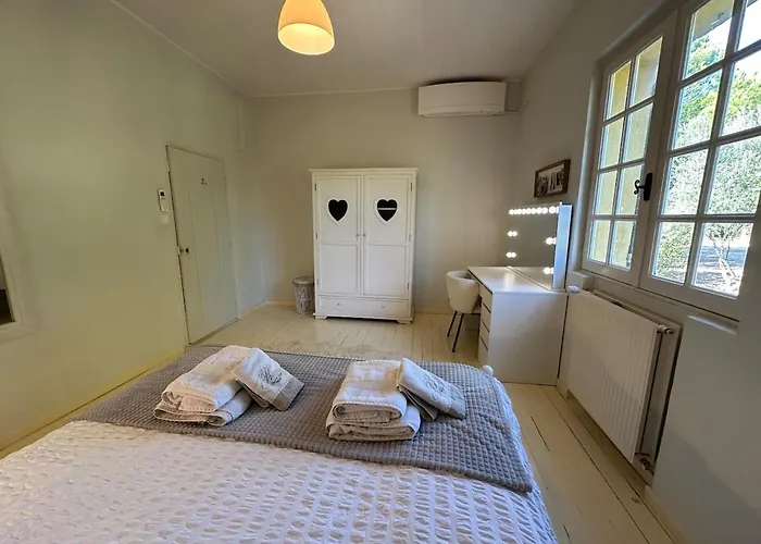 빌라 Maison De Charme -piscine-parc Arbore-14 Personnes *